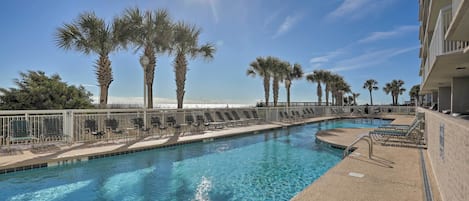 North Myrtle Beach Vacation Rental | 4BR | 3BA | Step-Free Access | 1,850 Sq Ft