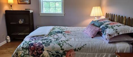 New queen-sized bed in this peaceful, quiet, cozy room