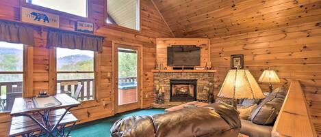 Sevierville Vacation Rental | 2BR | 2BA | 1,536 Sq Ft | Step-Free Access