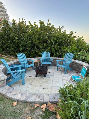 FirePit from October - April