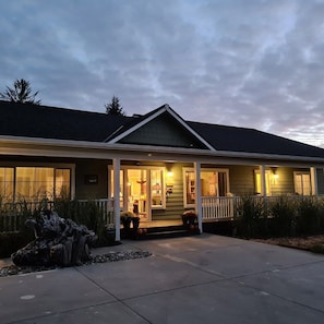 Need a comfy place to stay for your visit to Olympic National Park? 