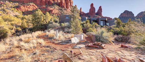 Sedona Vacation Rental | Studio | 1BA | 600 Sq Ft | Free WiFi