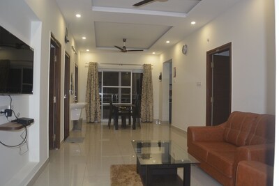 Two Bedroom Serviced Apartment With Fully Equipped Kitchen - Cloud9Homes