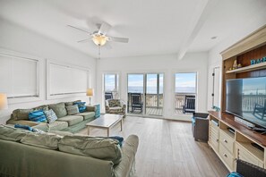 Enjoy Gulf views from the 1st floor living area