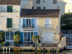 Eigentum, Haus, Gebäude, Die Architektur, Wasser, Wasserweg, Zuhause, Fassade, Grundeigentum, Nachbarschaft