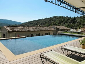 Swimming Pool, Property, House, Real Estate, Water, Leisure, Vacation, Building, Home, Rectangle