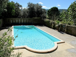 Piscine, Propriété, L'Eau, Loisir, Immobilier, Arrière-Cour, Maison, Herbe, Rectangle, Vacances