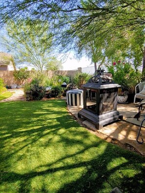 Small wood burning outdoor firepit available.