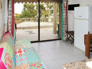 Propriété, Pièce, Sol, Tuile, Bâtiment, Maison, Immobilier, Porte, Sol, Architecture