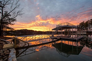 Relaxing and Breath-taking sunset views from home and porches 