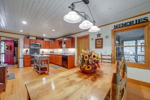 Kitchen & Dining Area | Updated Appliances