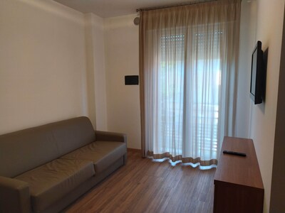 Apartamento de dos habitaciones Salsedine Viserbella con servicio de playa incluido