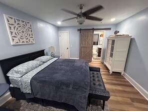 Main floor queen bedroom and bath