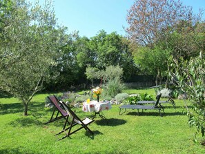 Cour, Jardin, Propriété, Paysage Naturel, Arbre, Arrière-Cour, Réserve Naturelle, Botanique, Herbe, Printemps
