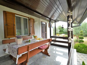Plante, Fenêtre, Bâtiment, Bois, Ombre, Design Intérieur, Porte, Sol, Plante D'Appartement, Salon