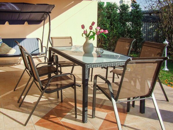 Furniture, Table, Iron, Chair, Outdoor Table, Property, Patio, Room, Kitchen & Dining Room Table, Folding Chair