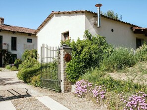 Propriété, Maison, Zone Résidentielle, Bâtiment, Quartier, Immobilier, Domicile, Mur, Village, Zone Rurale