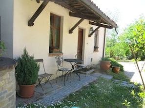 Pflanze, Eigentum, Gebäude, Natürliche Landschaft, Baum, Grundstueck, Haus, Hütte, Landschaft, Wohngebiet