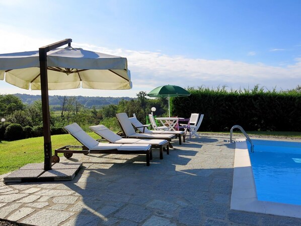 Propriété, Meubles, Balancelle, Piscine, Mobilier De Jardin, Patio, Maison, Ombre, Table, Loisir