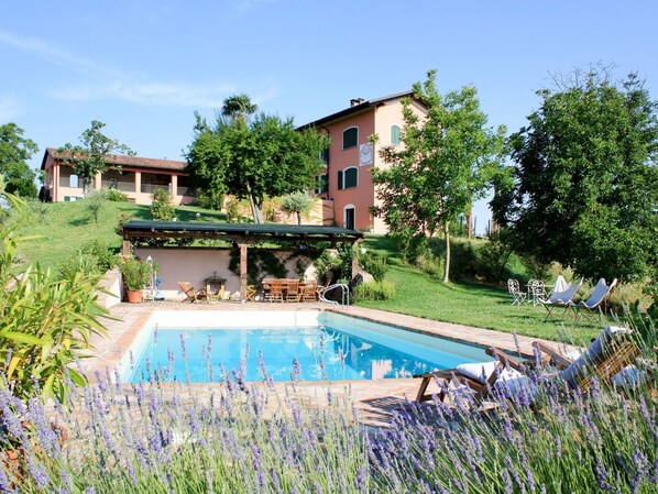 Propriété, Piscine, Biens, Immobilier, Maison, Bâtiment, Domicile, Zone Résidentielle, Villa, Architecture