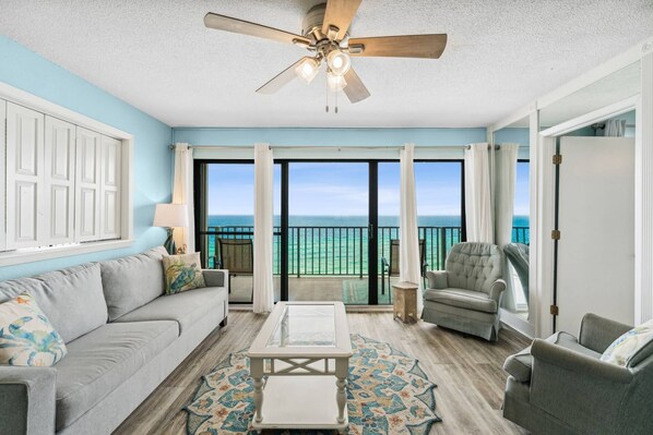 Spacious condo overlooking the Gulf. Great for families.