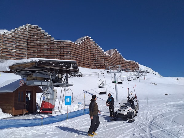 Snow and ski sports
