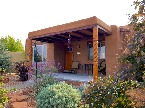 View of home front porch