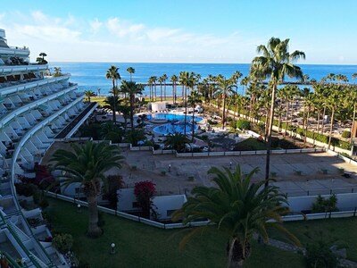 Apartment Altamira with fantastic sea view in Playa del Duque