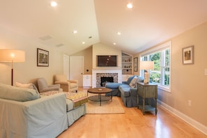 Bright and open living area to enjoy with family, friends, or on your own.
