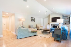 Relax in the comfort of our new and cozy furnishings. Plus a pull out couch!