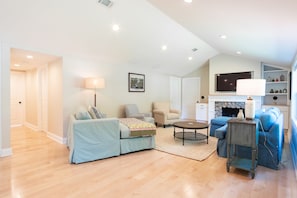 Relax in the comfort of our new and cozy furnishings. Plus a pull out couch!