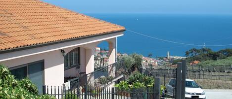 Propiedad, Casa, Edificio, Bienes Raíces, Barrio Residencial, By, Casa, Cielo, Mar, Vacaciones