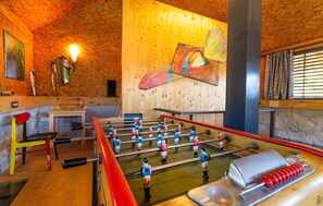Spielezimmer