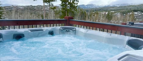 Bain à remous extérieur