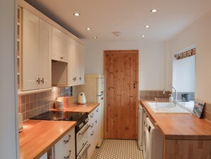 Kitchen | North View, Bradwell