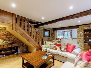 Stunning open-plan living space | Kilcot Coach House, Lower Kilcot, near Wotton-under-Edge