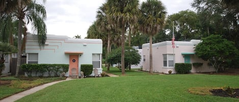 The Lake Davis Cottages are a set of 6 cottages built in the late 1930s.