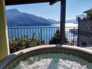 Water, Sky, Daytime, Property, Plant, Light, Azure, Blue, Nature, Body Of Water