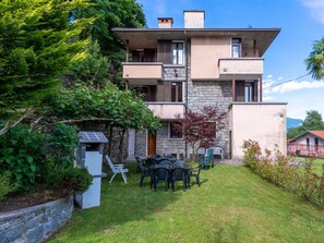 Plant, Sky, Building, Window, Cloud, Tree, House, Chair, Land Lot, Architecture