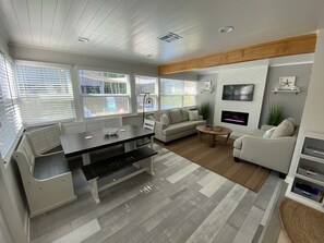 OPEN LIVING/DINING ROOM