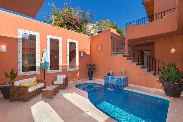 Pool / Patio Furniture