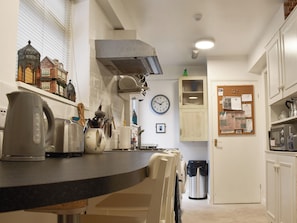 Kitchen | Flat 1 Garden View - Moray Apartments, Lowestoft