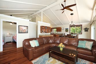 Spacious Maui Beach House, Private Pool, AC, Sleeps 6