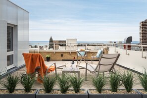 Beach/ocean view