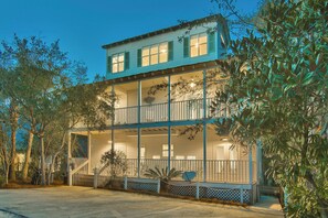 Beach Baby - Vacation Rental House Near Beach with Private Pool in Seagrove Beach, Florida - Five Star Properties Destin/30A
