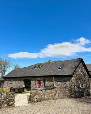 Blue skies over The Old Bushmills Barn