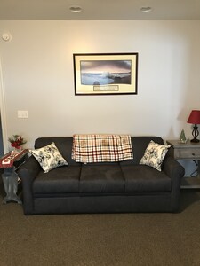 Fully Handicapped Accessible apartment with awesome mountain views