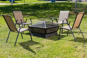 Backyard fire pit