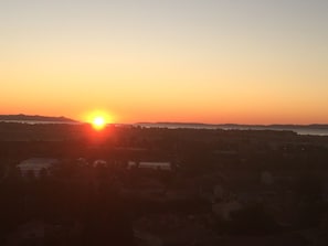 lever de soleil , vu de la chambre
