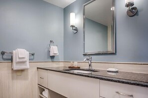 1 Bedroom Suite